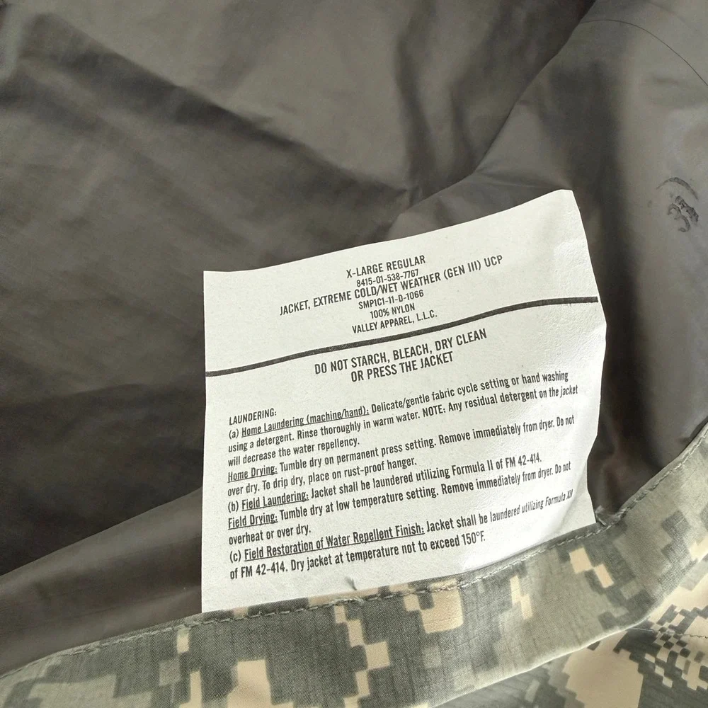 Extreme Cold Wet Weather Jacket Gen III Layer 6 UCP Camouflage Medium Regular